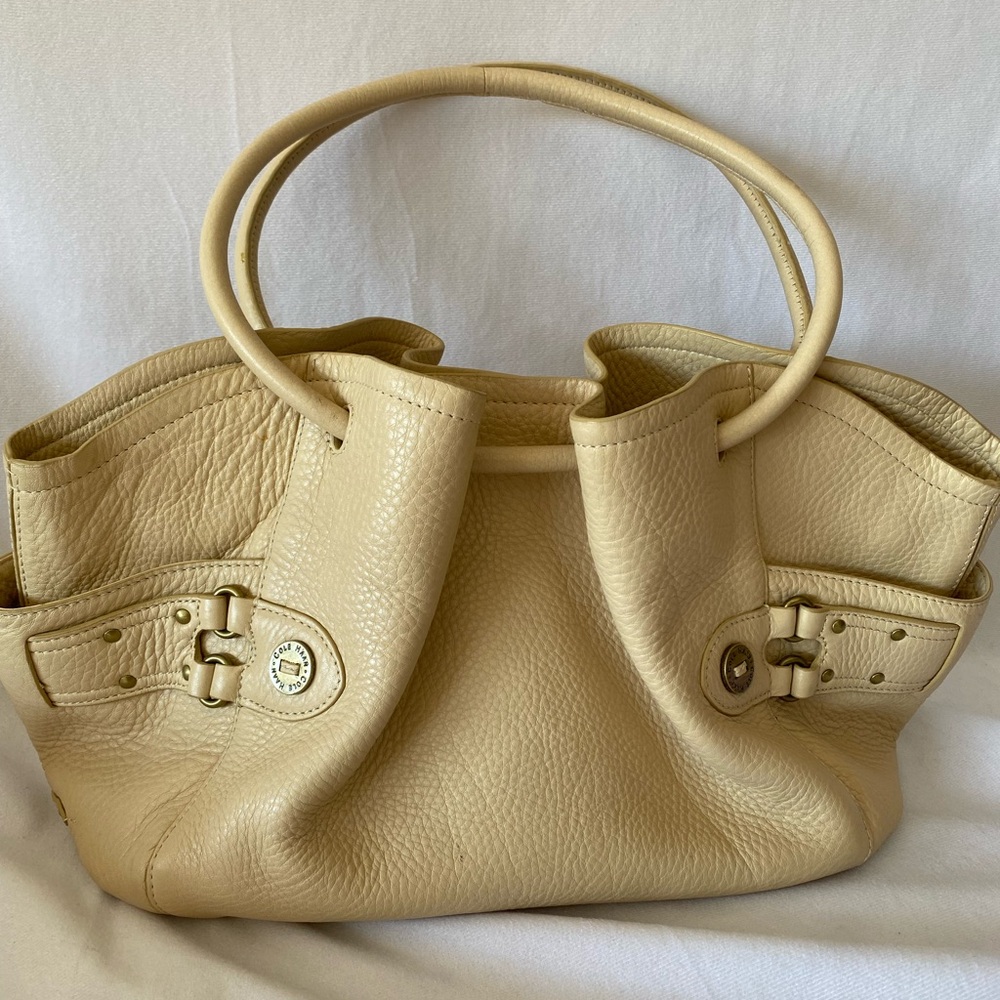 COLE HAAN Tan Beige Hobo Shoulder Leather Bag Village Classics Tote